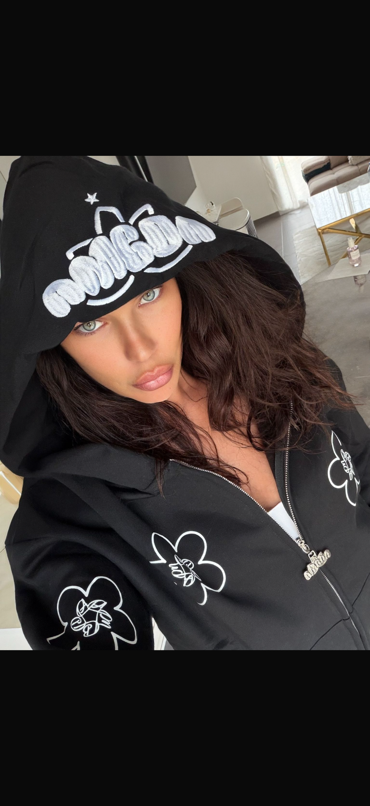 @Juliericci_officiel